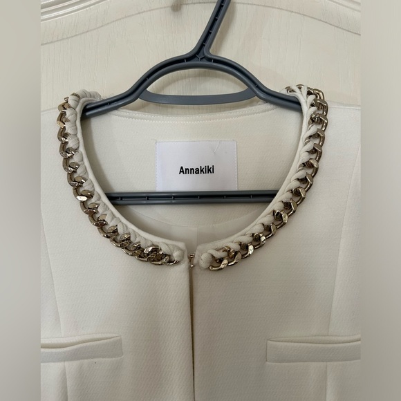 Annakiki Long Blazer with Chain Details - Picture 2 of 10